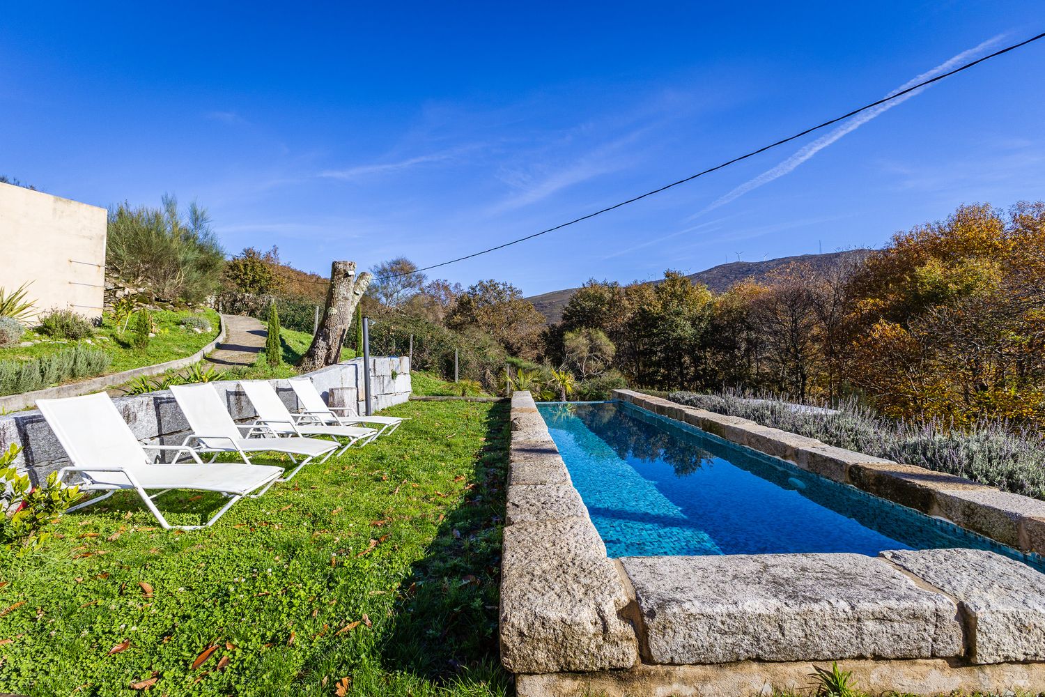 The pool has 10 metres, good swims!